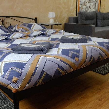 Uneed Rooms: Sky Киев Экстерьер фото